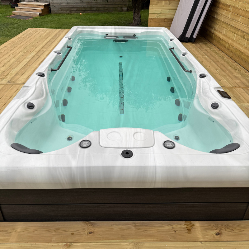 Eros Swimspa pool